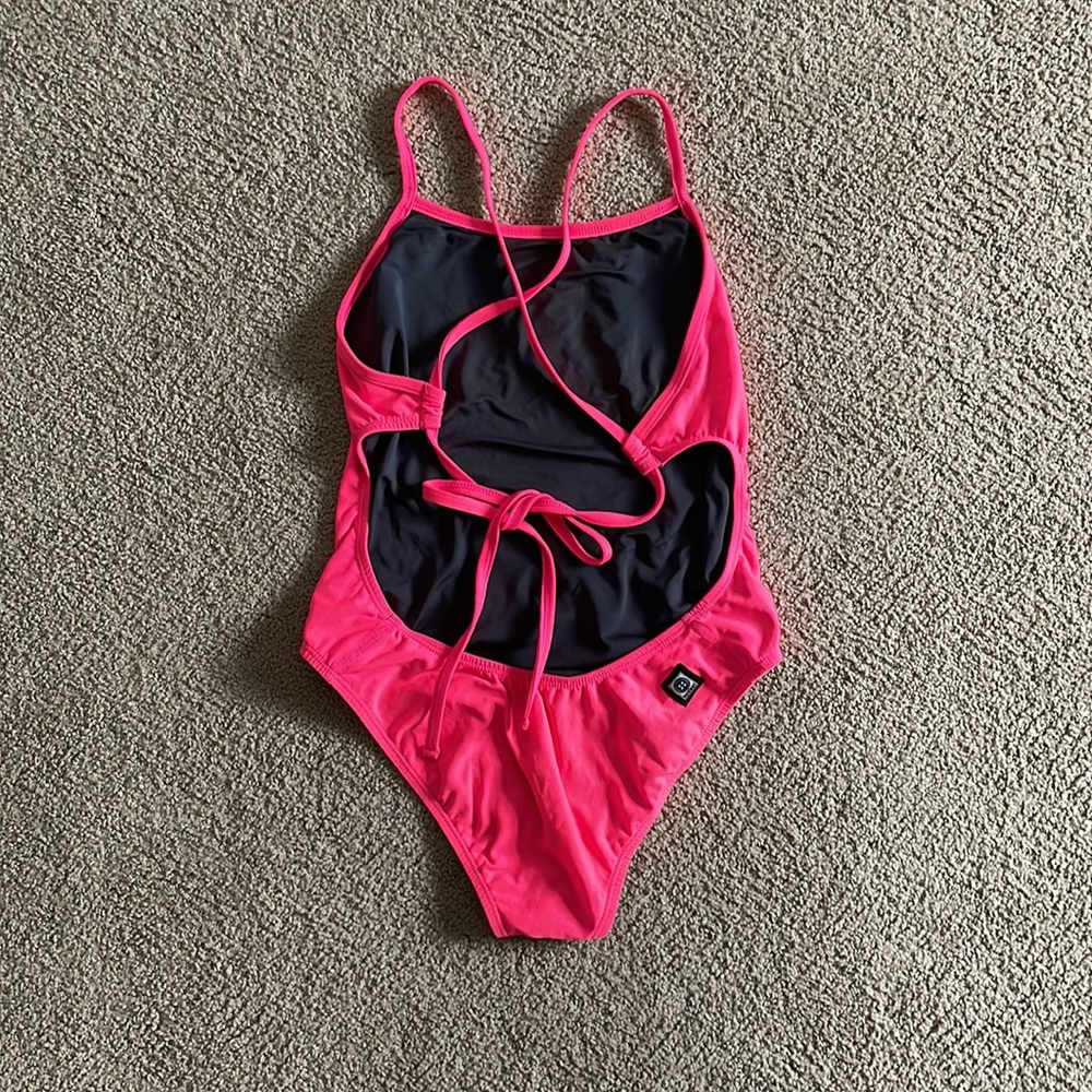 JOLYN Hot pink  tie one piece size 34